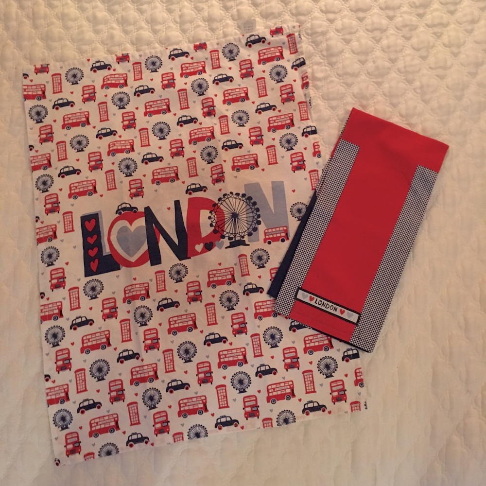 2 London Tea Towels